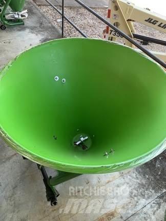 John Deere F/500 Прикачни пръскачки
