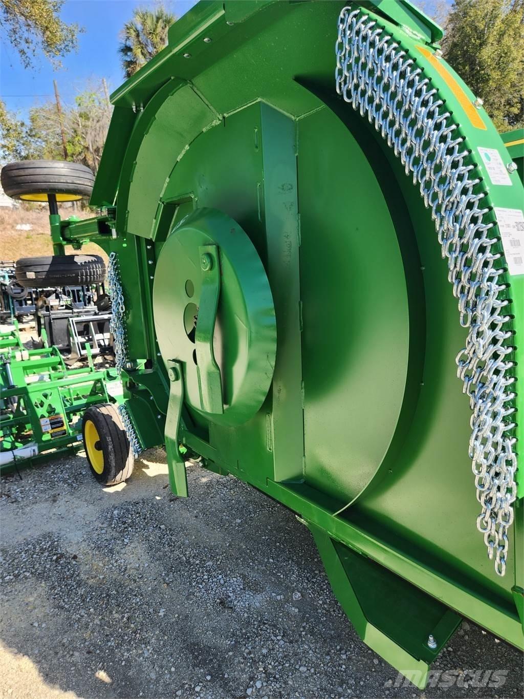 John Deere FC15M Резачки за бали, резачки и машини за отмотаване на бали
