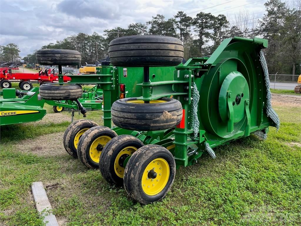 John Deere FC15R Резачки за бали, резачки и машини за отмотаване на бали