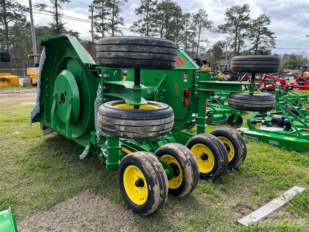 John Deere FC15R Резачки за бали, резачки и машини за отмотаване на бали