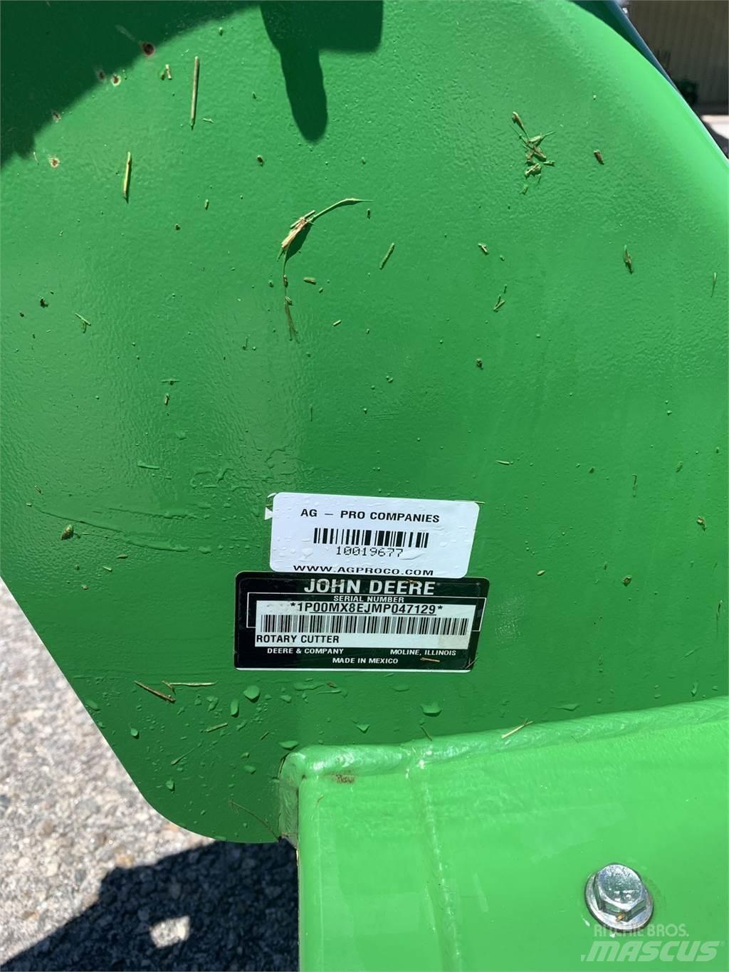 John Deere MX8 Резачки за бали, резачки и машини за отмотаване на бали
