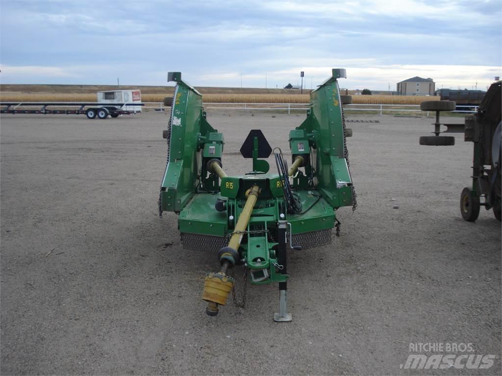 John Deere R15 Резачки за бали, резачки и машини за отмотаване на бали