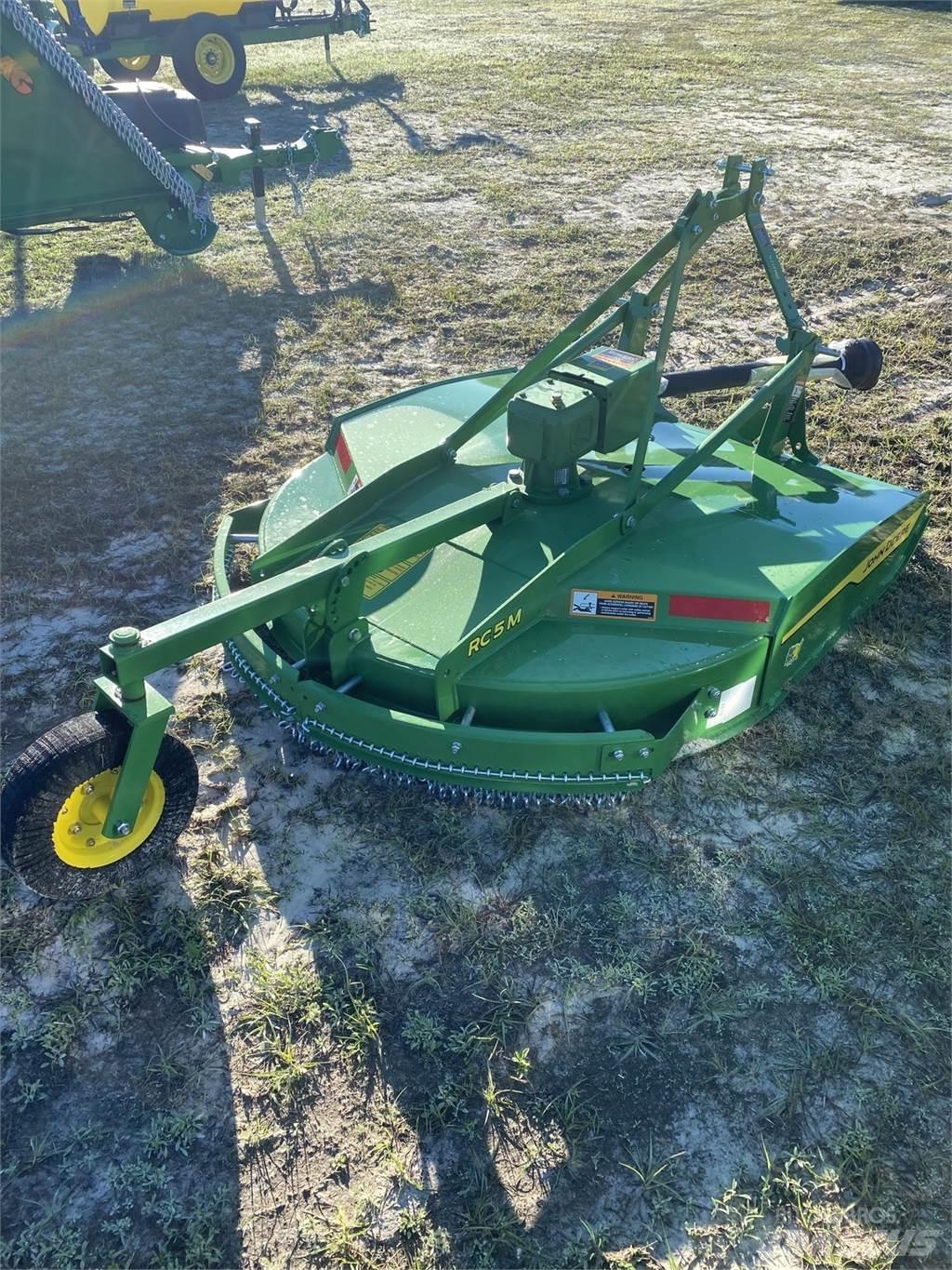 John Deere RC5M Резачки за бали, резачки и машини за отмотаване на бали