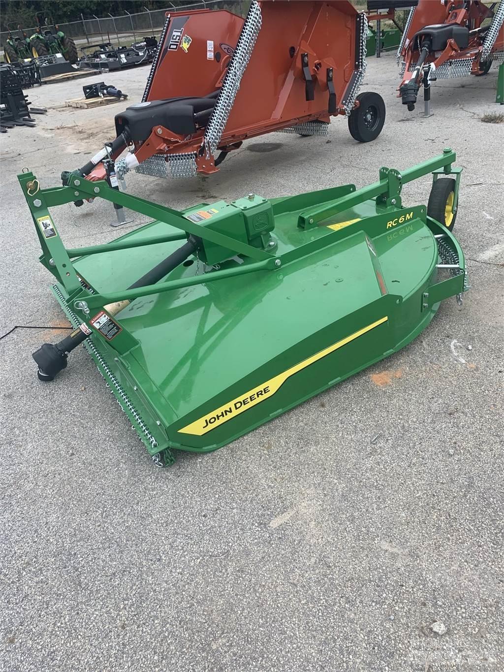 John Deere RC6M Резачки за бали, резачки и машини за отмотаване на бали