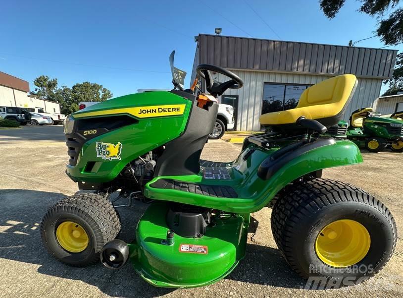 John Deere S100 Тракторни косачки