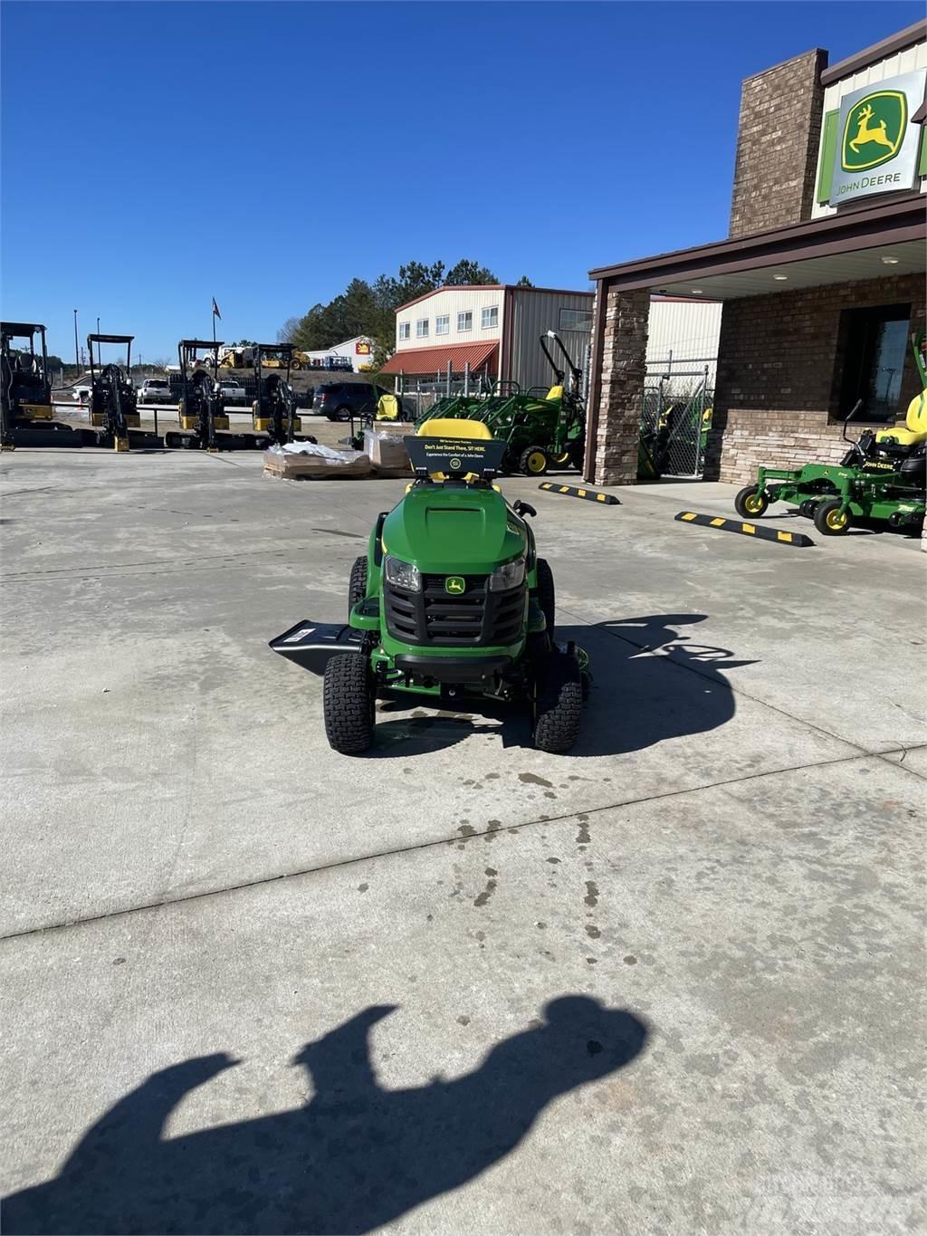 John Deere S110 Тракторни косачки