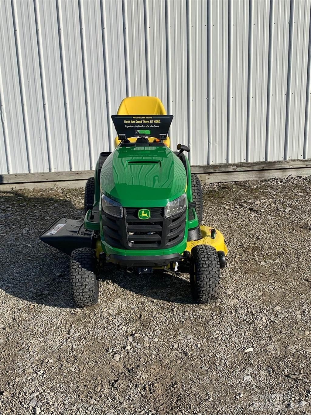 John Deere S120 Тракторни косачки