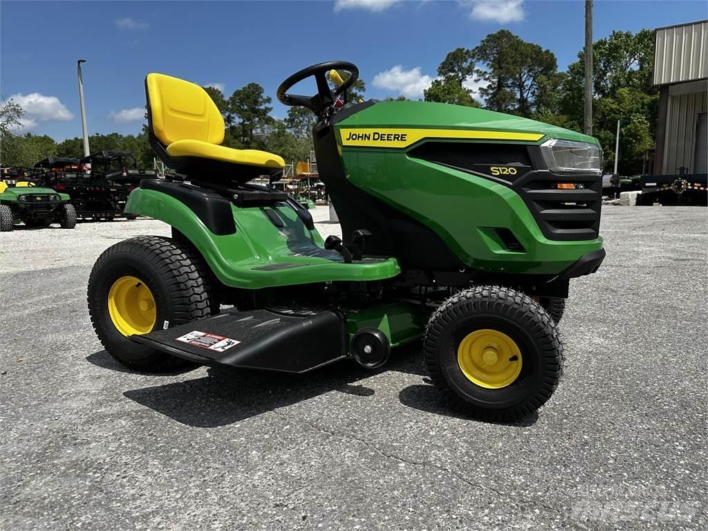 John Deere S120 Тракторни косачки