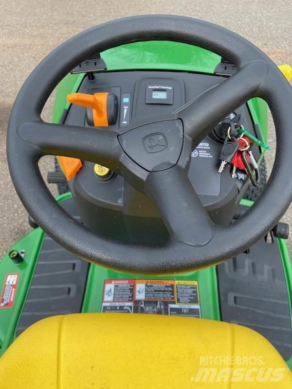 John Deere S120 Тракторни косачки