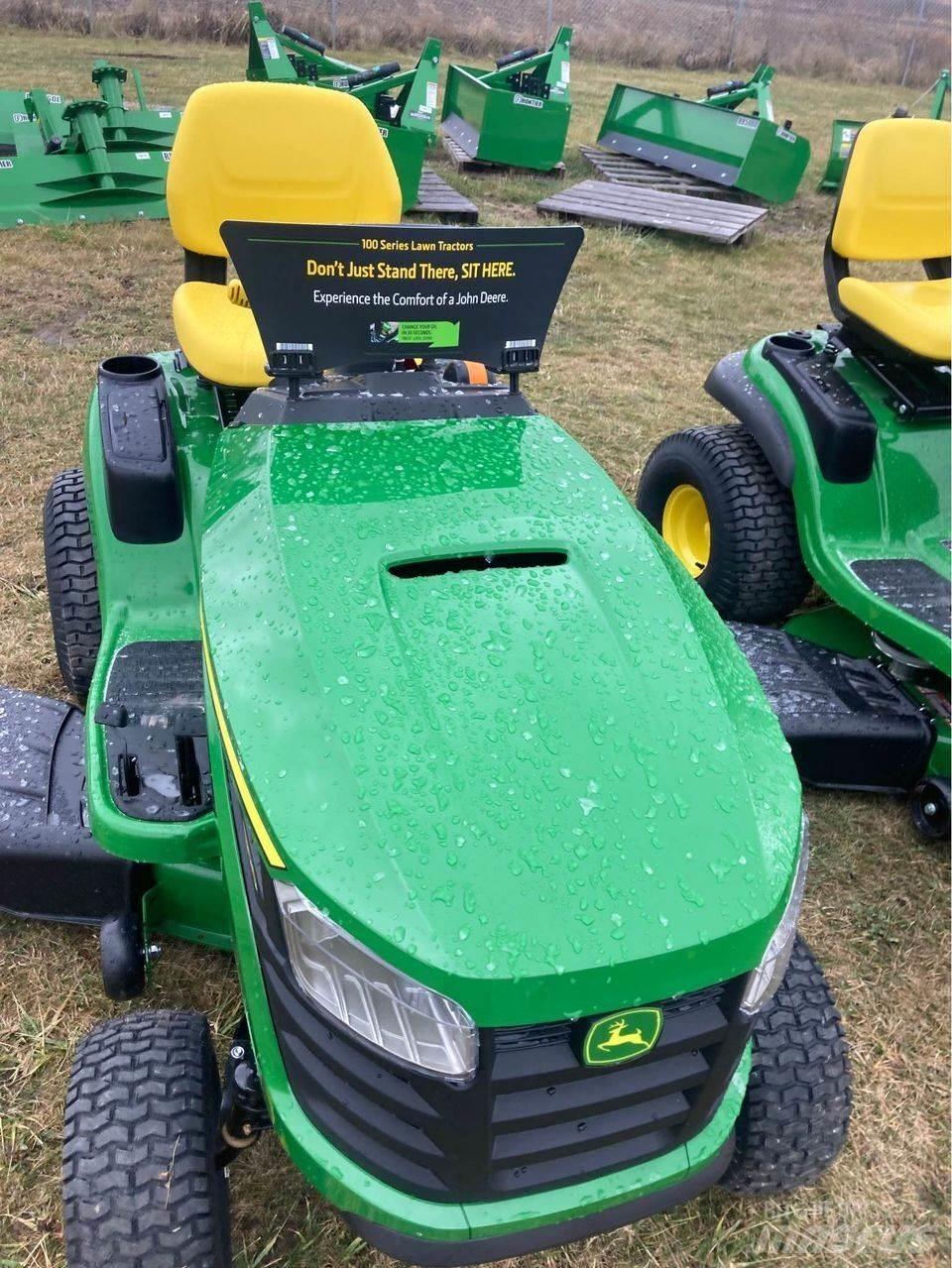 John Deere s120 Тракторни косачки