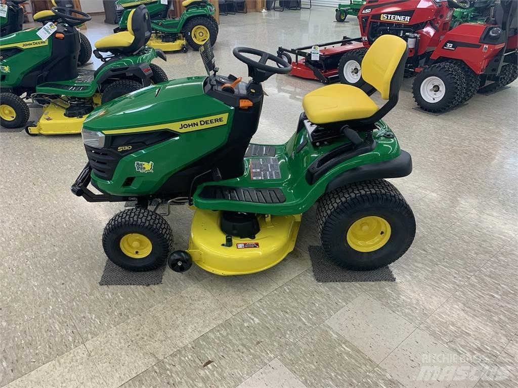 John Deere S130 Тракторни косачки