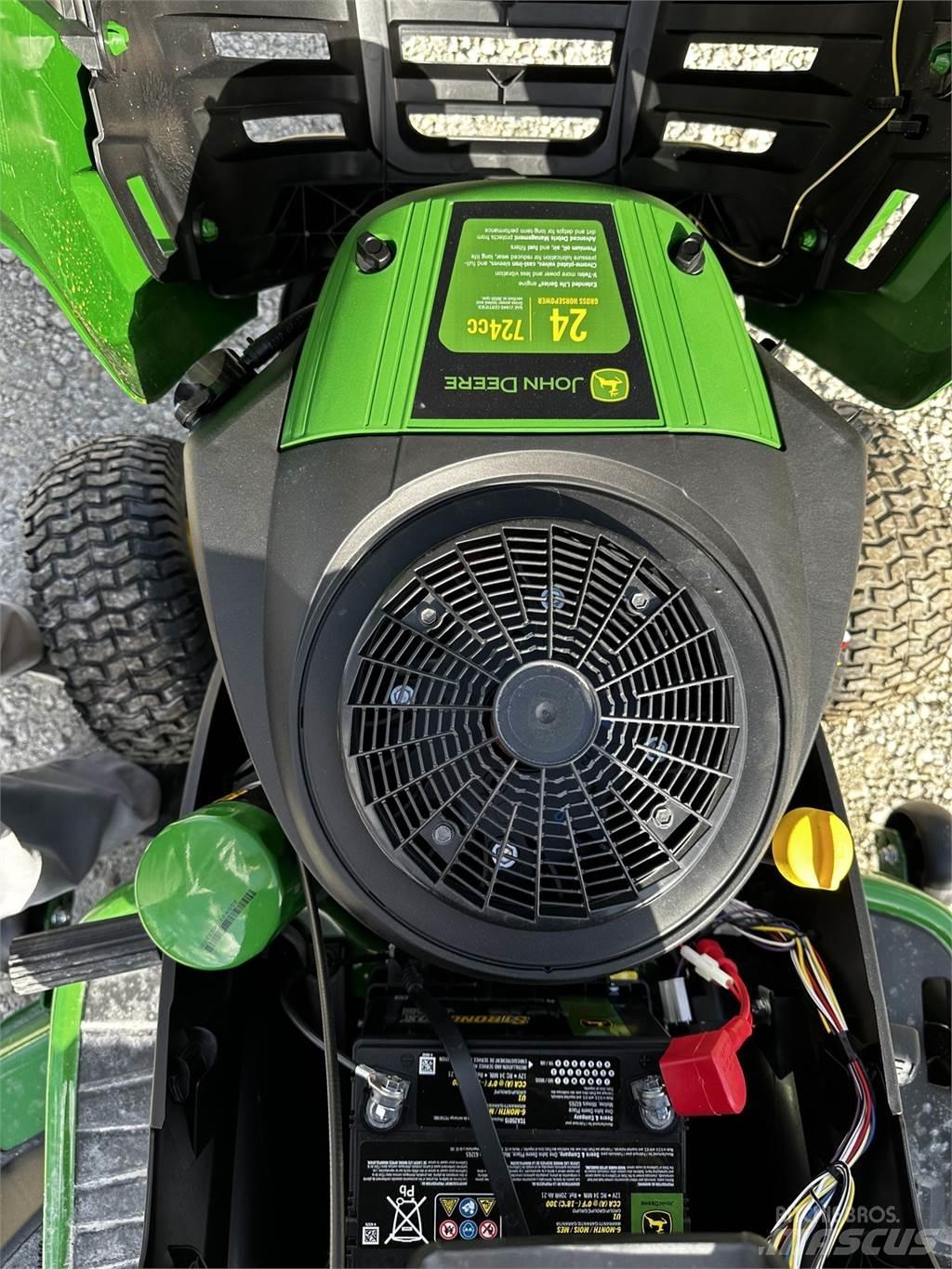 John Deere S160 Компактни трактори