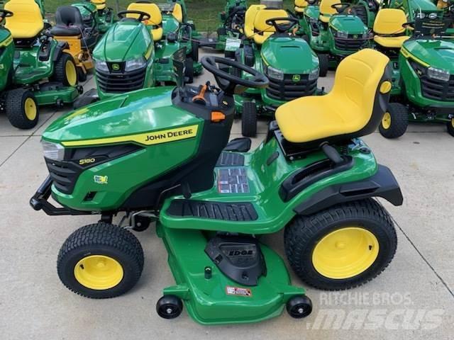 John Deere S180 Компактни трактори