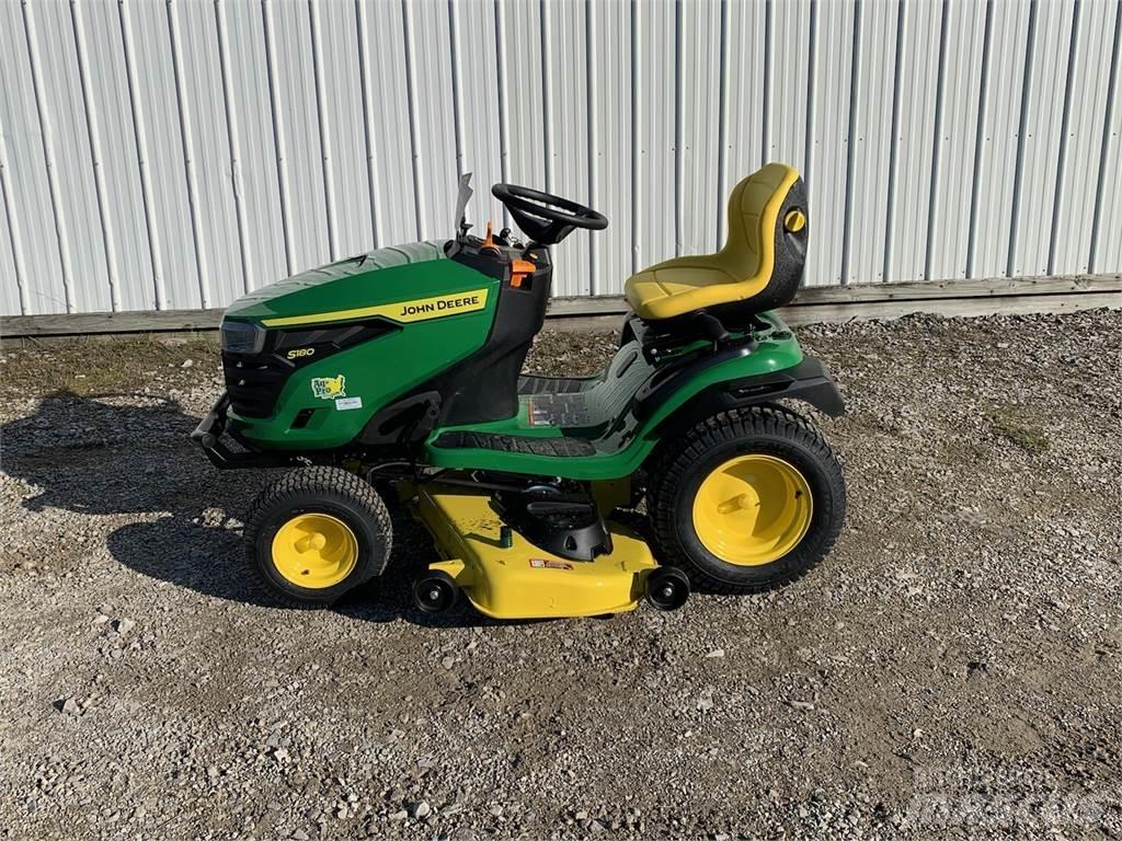 John Deere S180 Компактни трактори