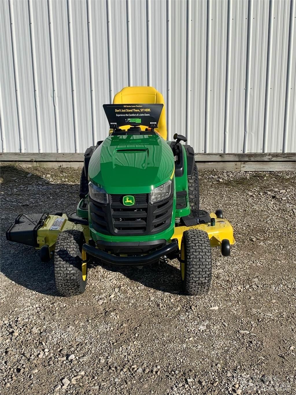 John Deere S180 Компактни трактори