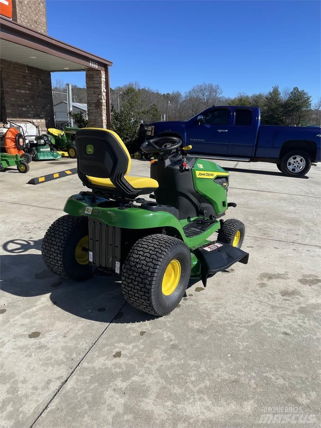 John Deere S220 Тракторни косачки