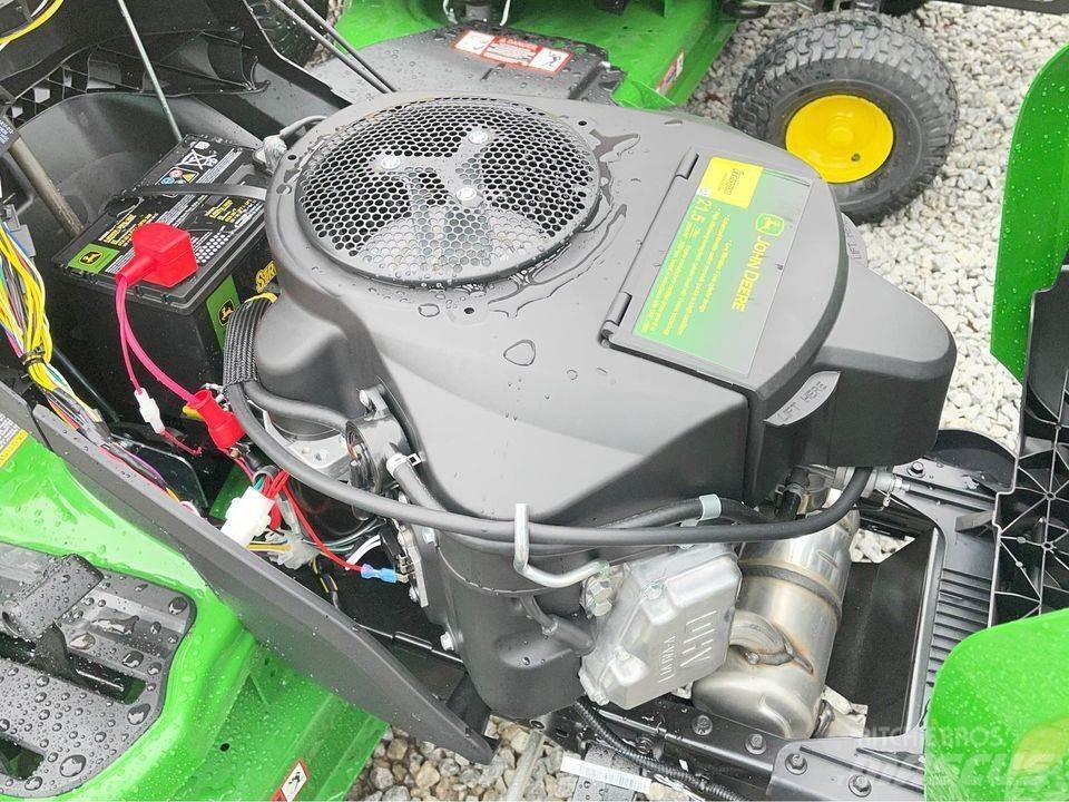 John Deere S240 Компактни трактори