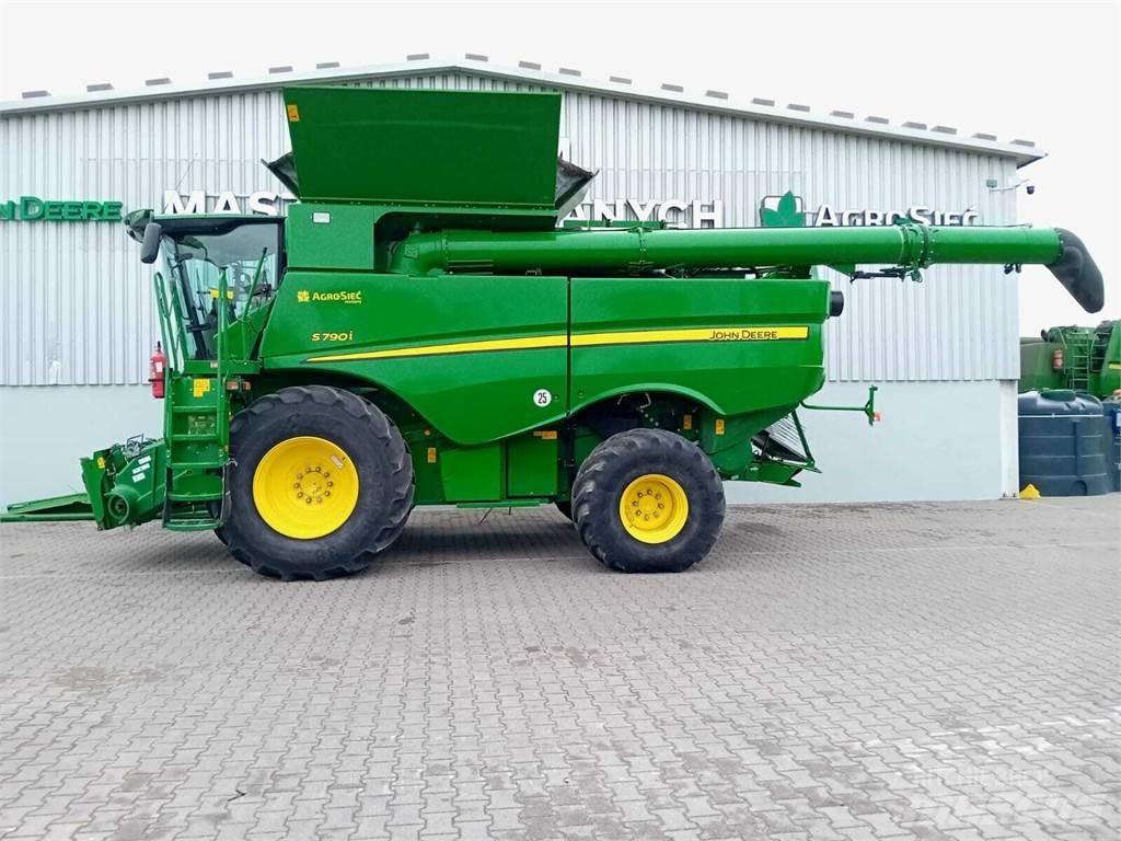 John Deere S790 Комбайни