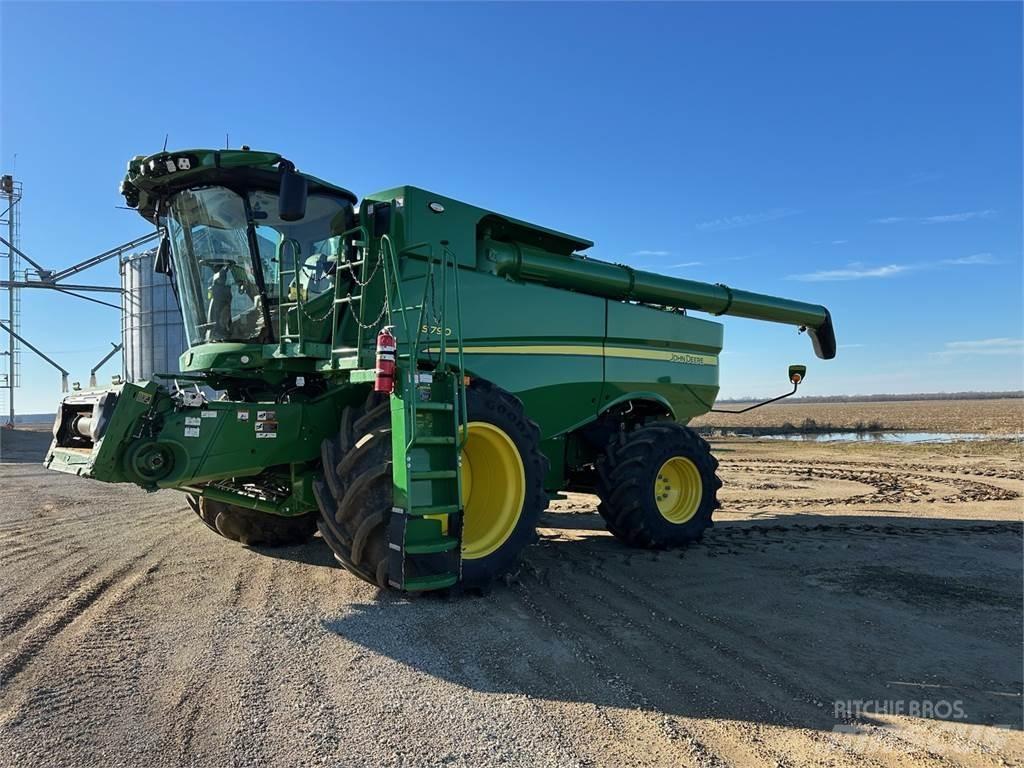 John Deere S790 Комбайни