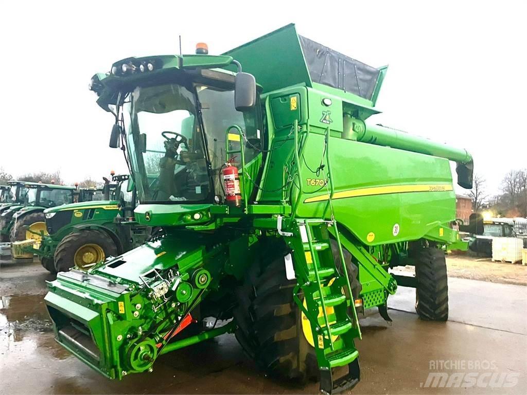 John Deere T670 Комбайни