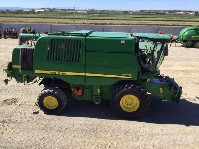 John Deere W540 Комбайни