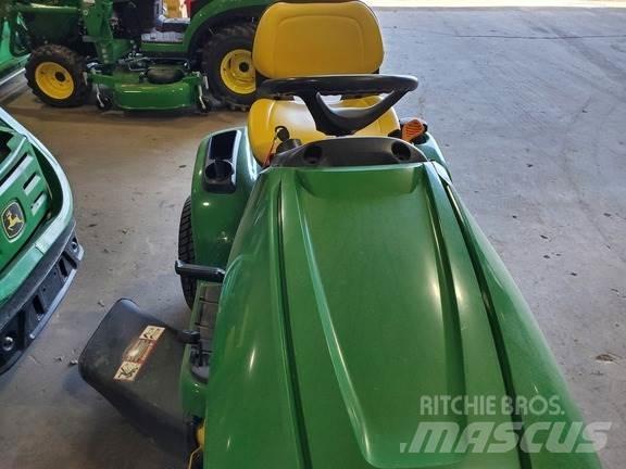 John Deere X304 Тракторни косачки