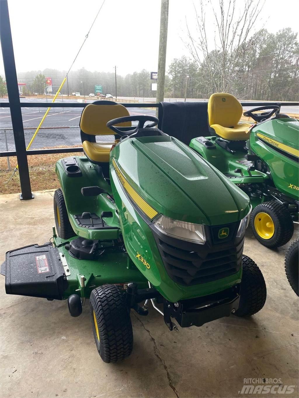 John Deere X330 Компактни трактори