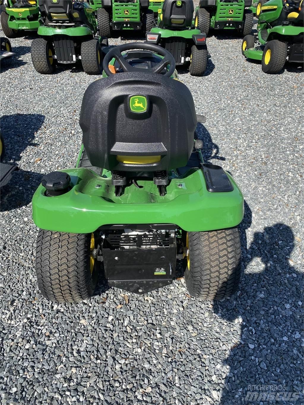 John Deere X330 Компактни трактори