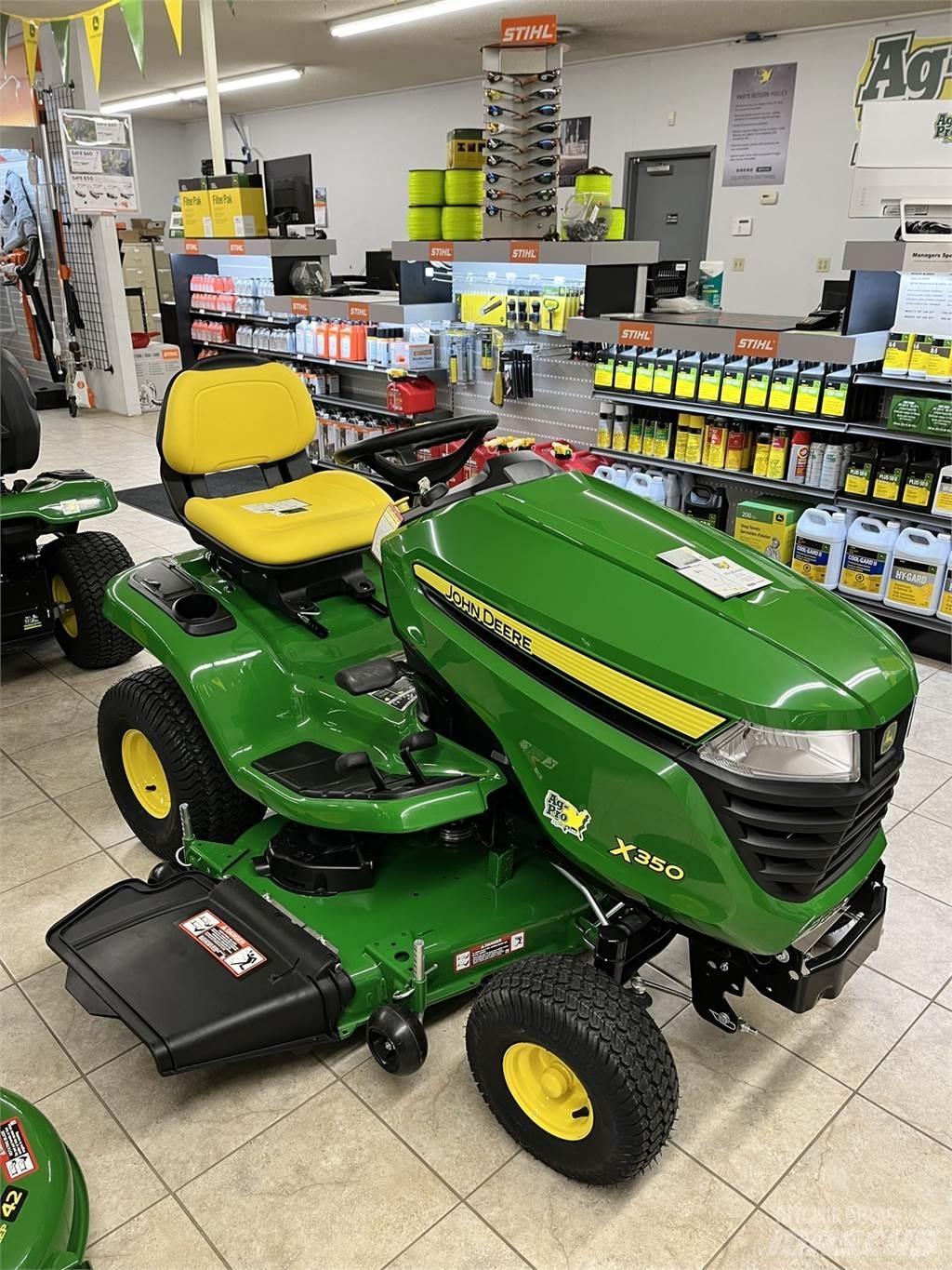 John Deere X350 Компактни трактори