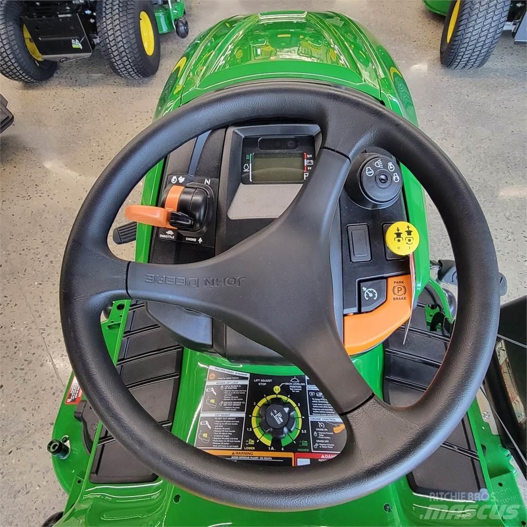 John Deere X350 Компактни трактори