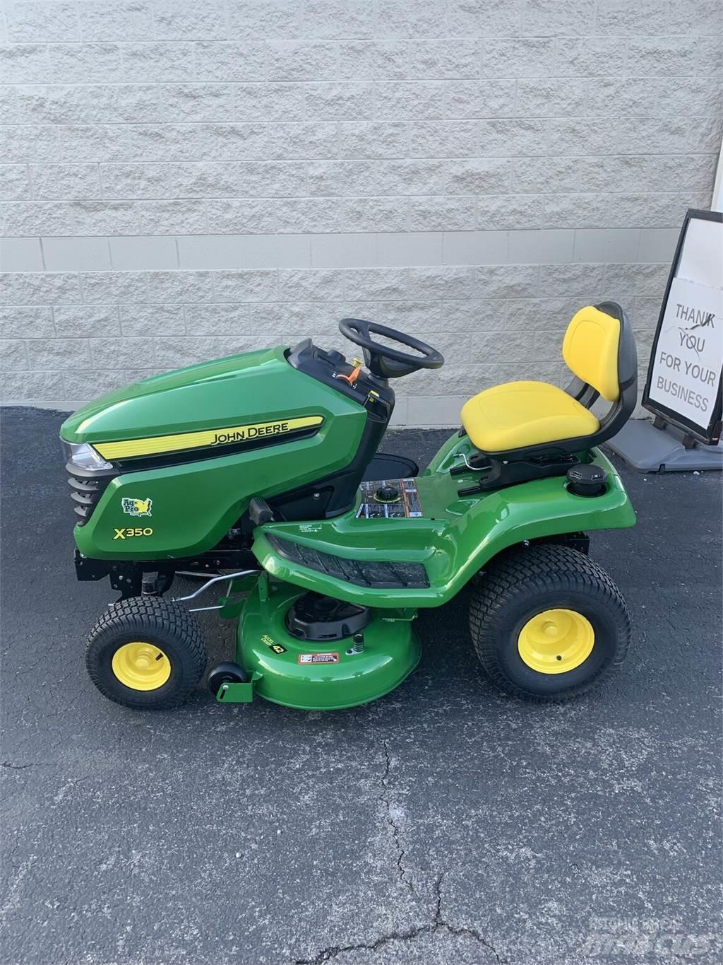 John Deere X350 Компактни трактори