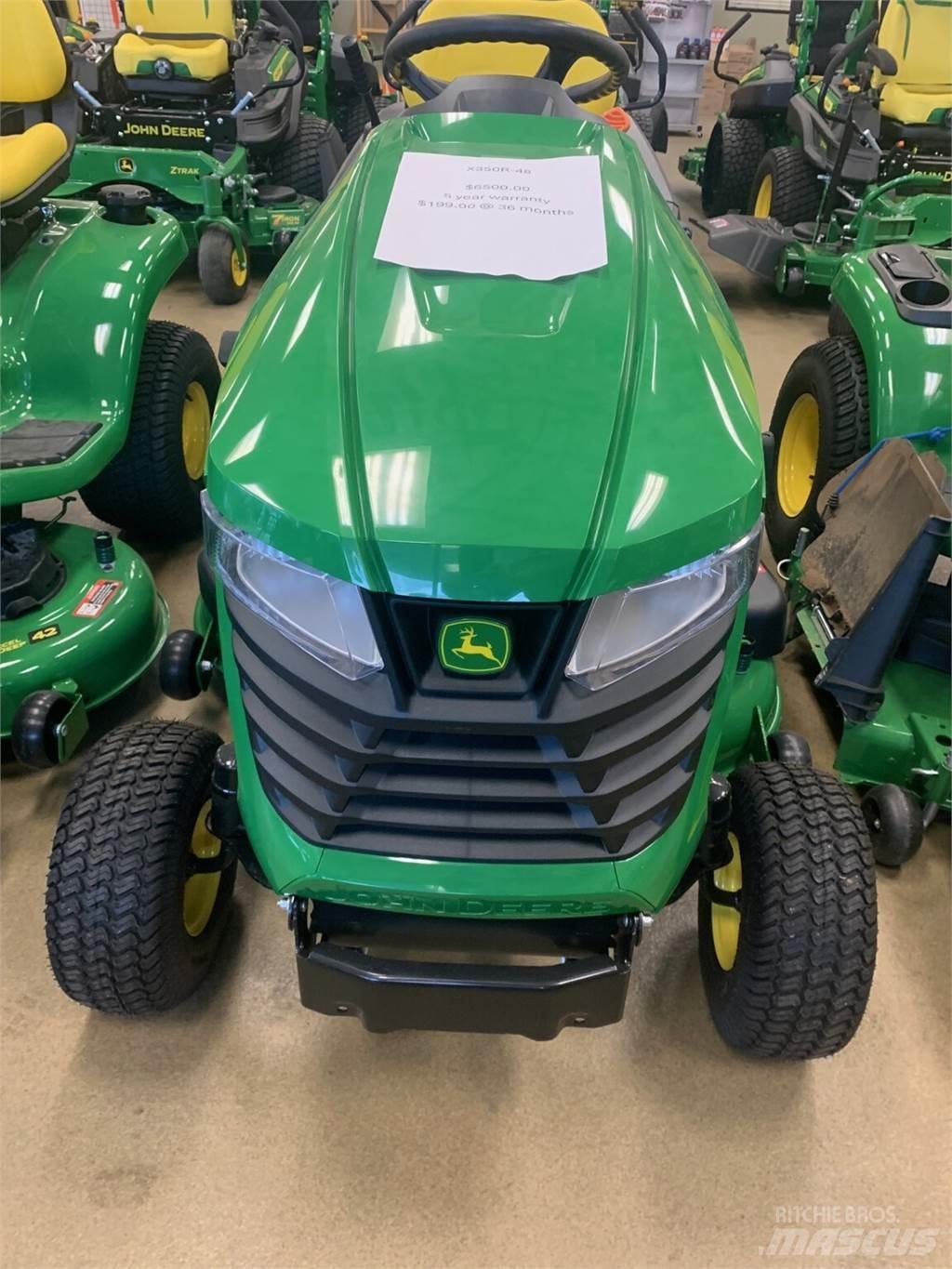 John Deere X350 Компактни трактори