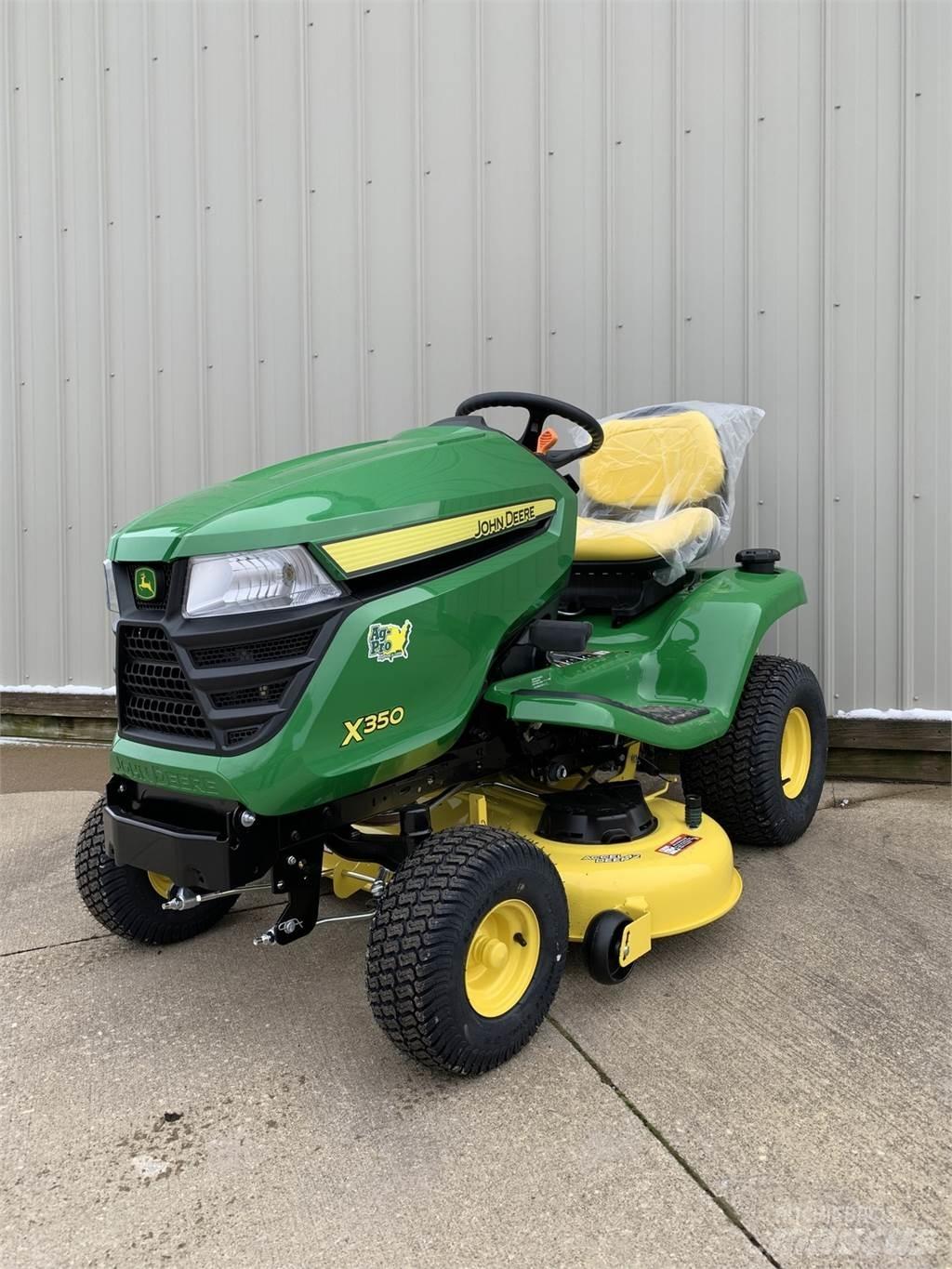 John Deere X350 Компактни трактори