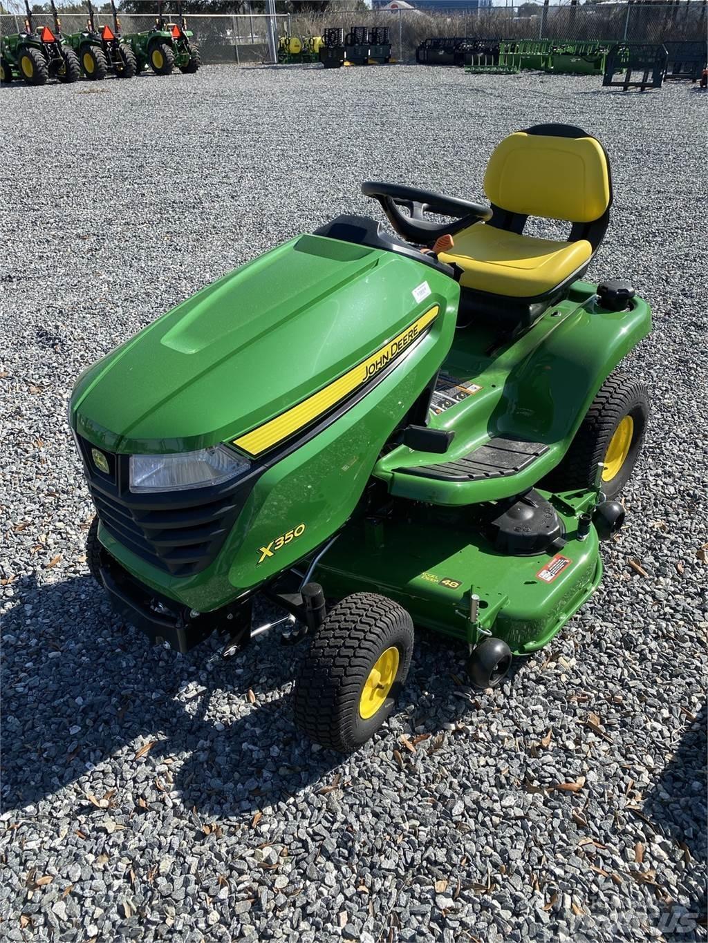 John Deere X350 Компактни трактори