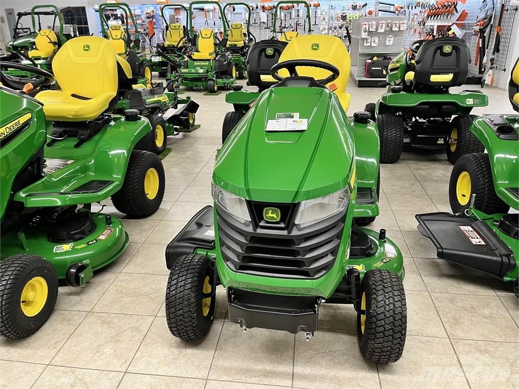John Deere X370 Компактни трактори