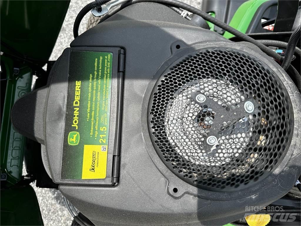 John Deere X370 Компактни трактори