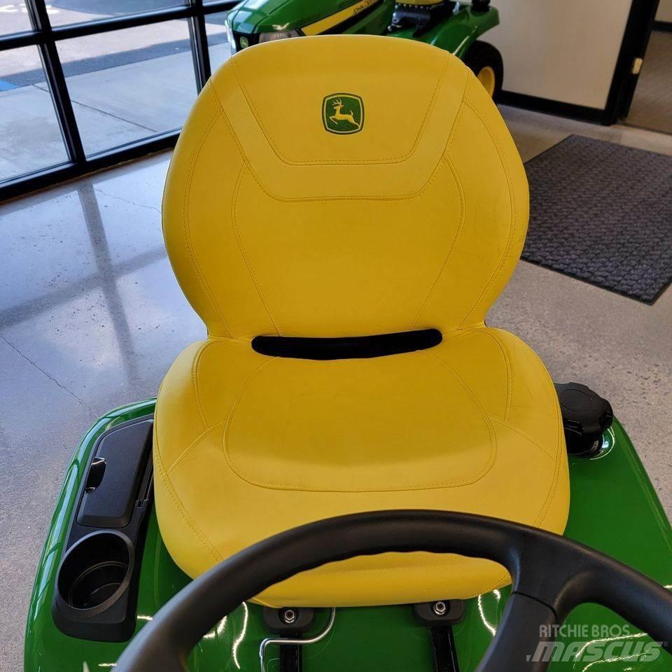 John Deere X380 Компактни трактори