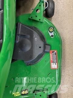 John Deere X390 Компактни трактори