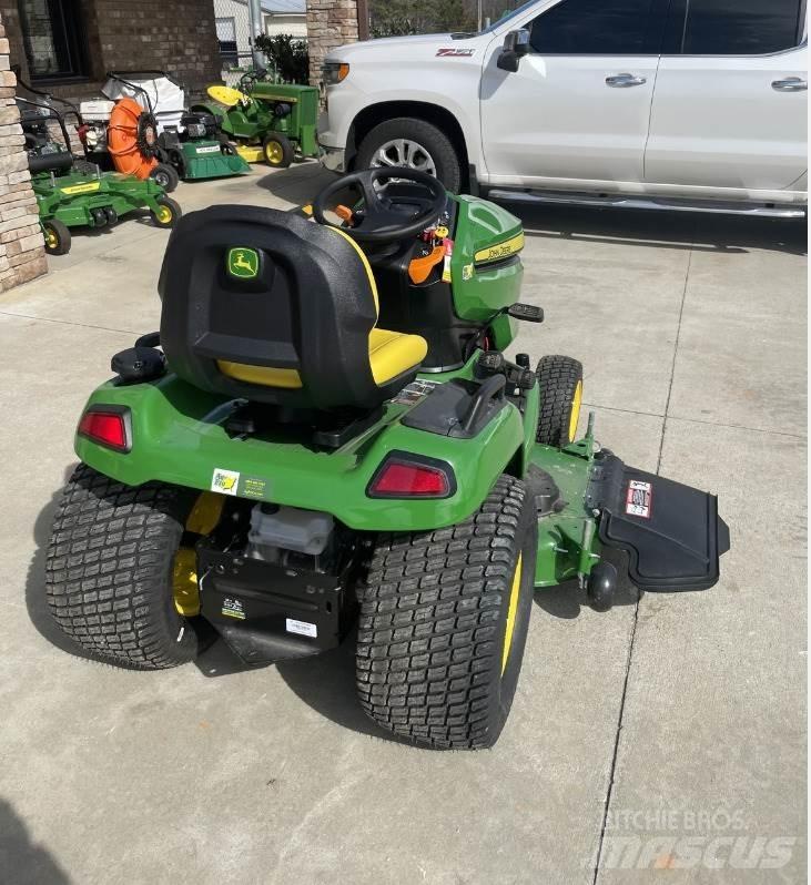 John Deere X570 Компактни трактори