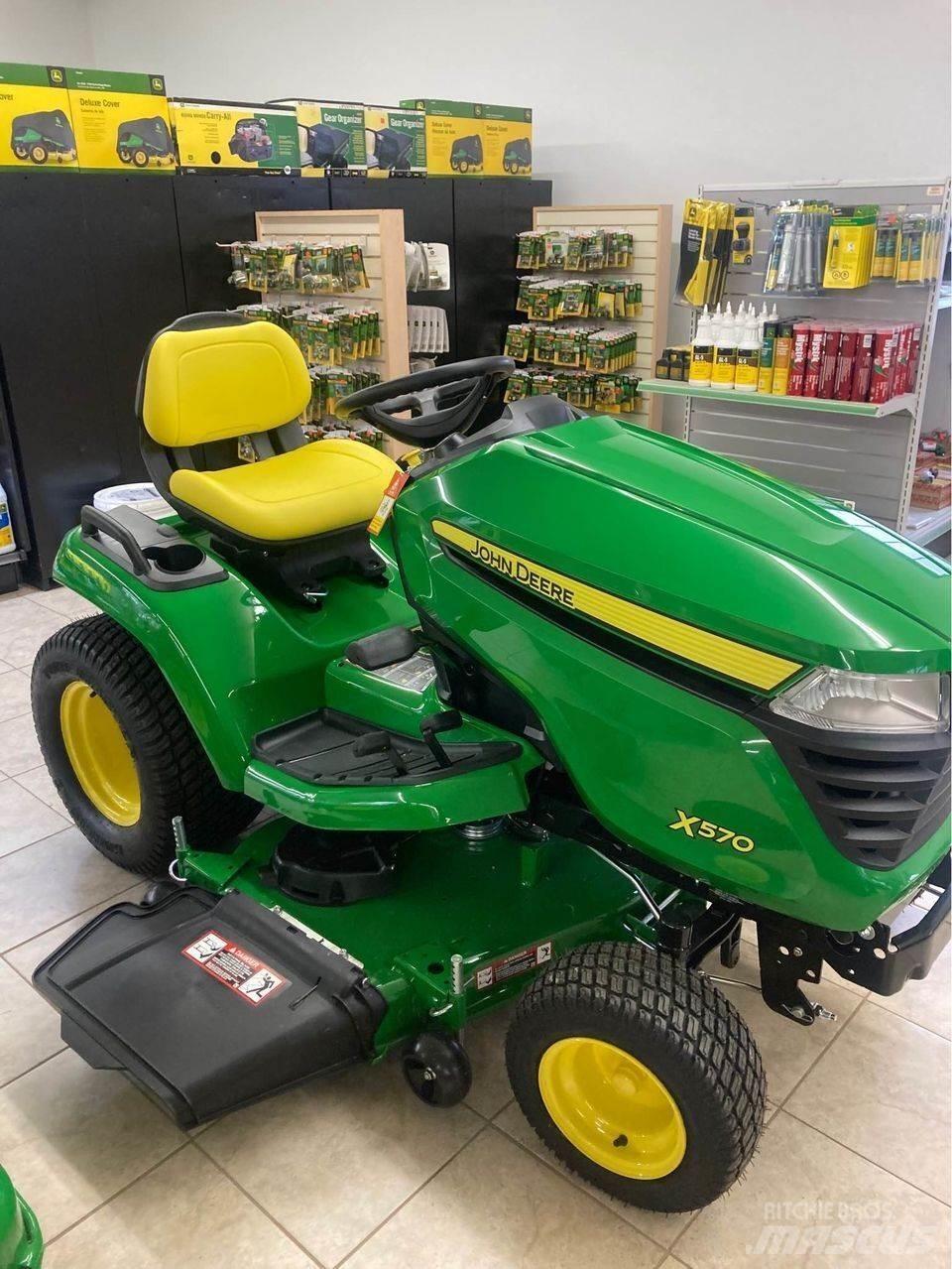 John Deere X570 Компактни трактори