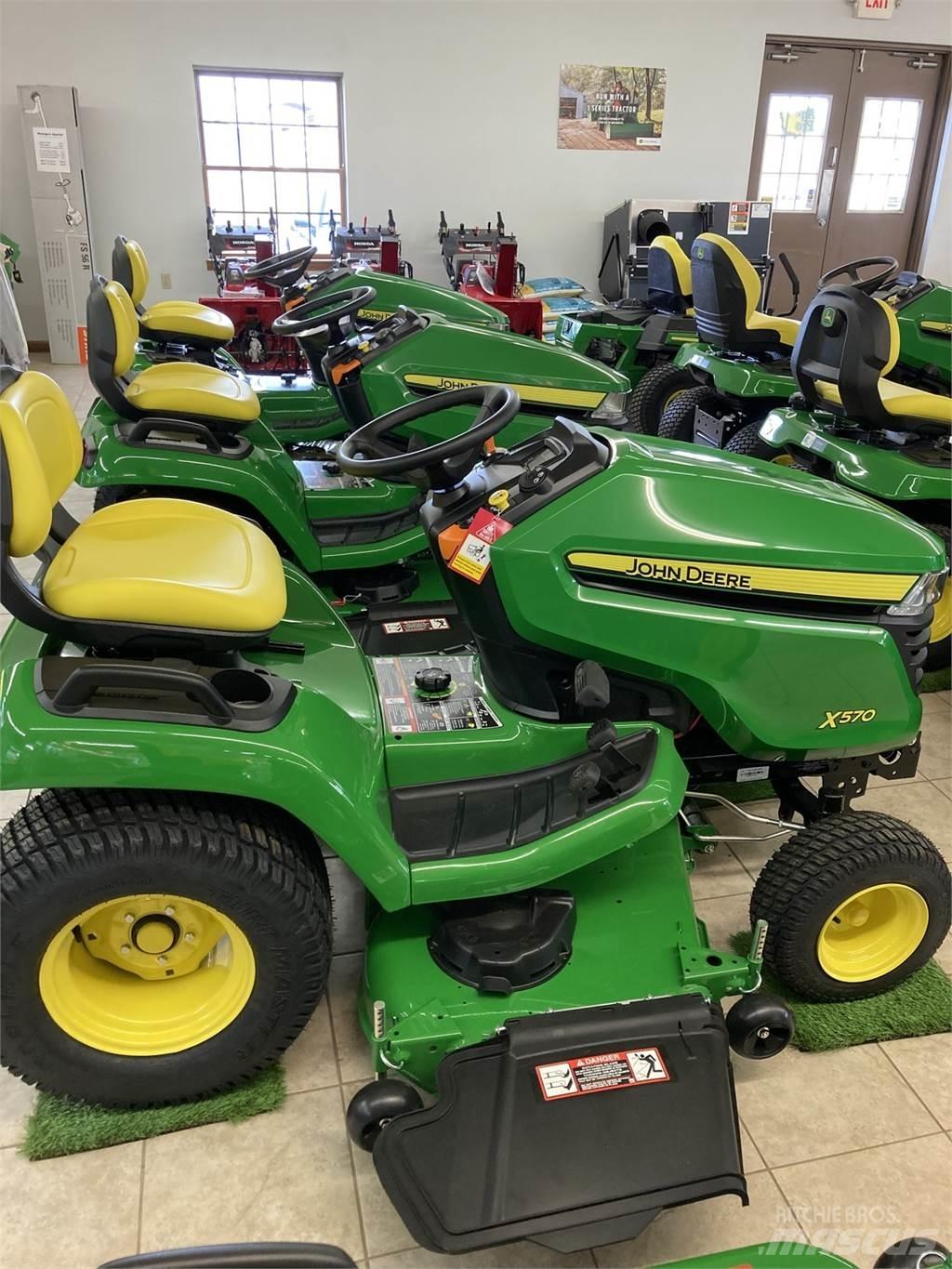 John Deere X570 Компактни трактори