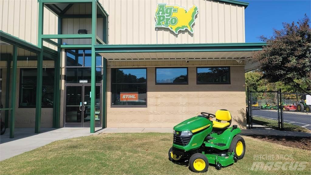 John Deere X570 Компактни трактори