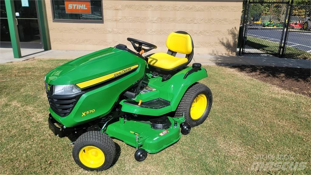 John Deere X570 Компактни трактори