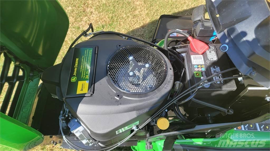 John Deere X570 Компактни трактори
