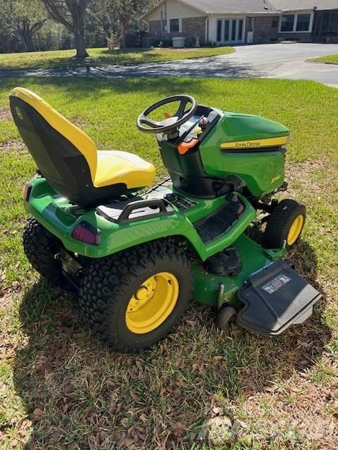 John Deere X580 Компактни трактори