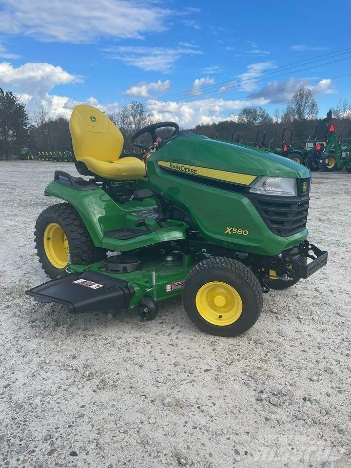 John Deere X580 Тракторни косачки