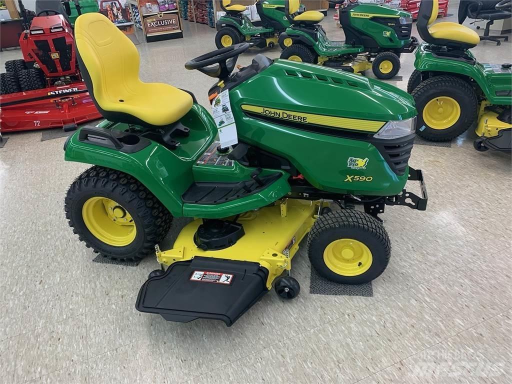 John Deere X590 Компактни трактори