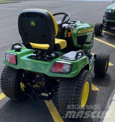 John Deere X730 Компактни трактори