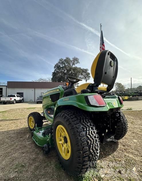John Deere X739 Компактни трактори