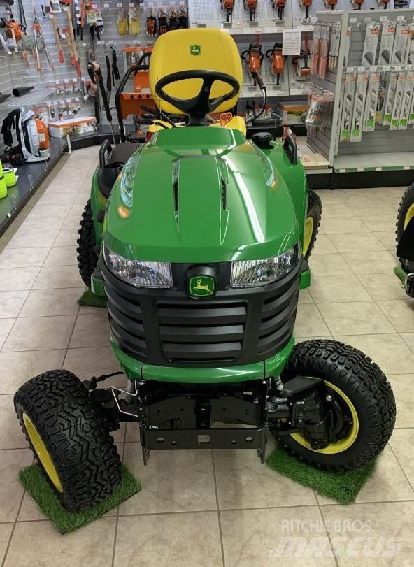 John Deere X739 Компактни трактори